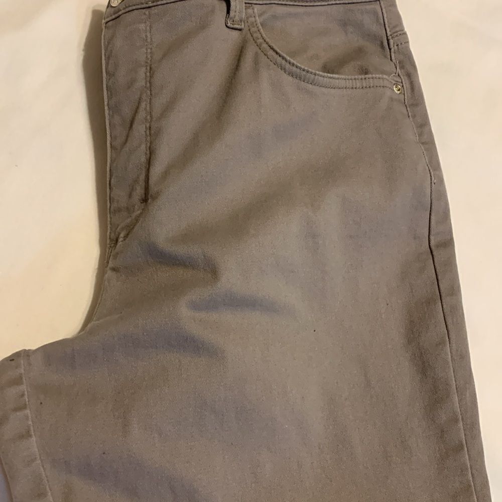 LEE Size 14 high rise relaxed fit straight leg instantly slims - Picture 9 of 9